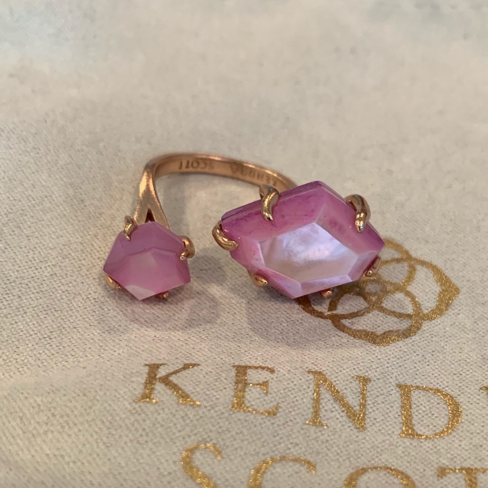 Kendra Scott Lilac Mother of Pearl ring